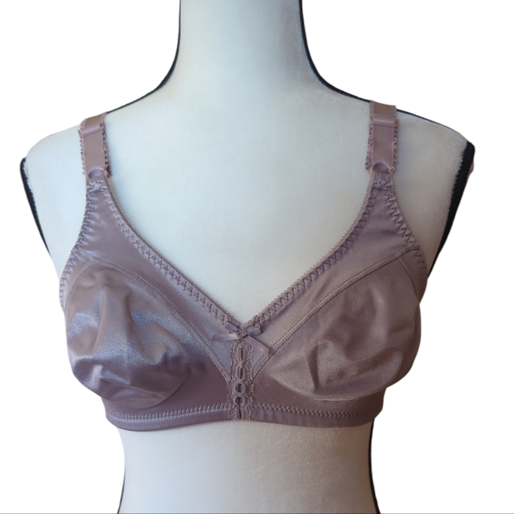 Bali All Around Support Back Smoothing Wirefree Bra 34C Light Purple Style 3820